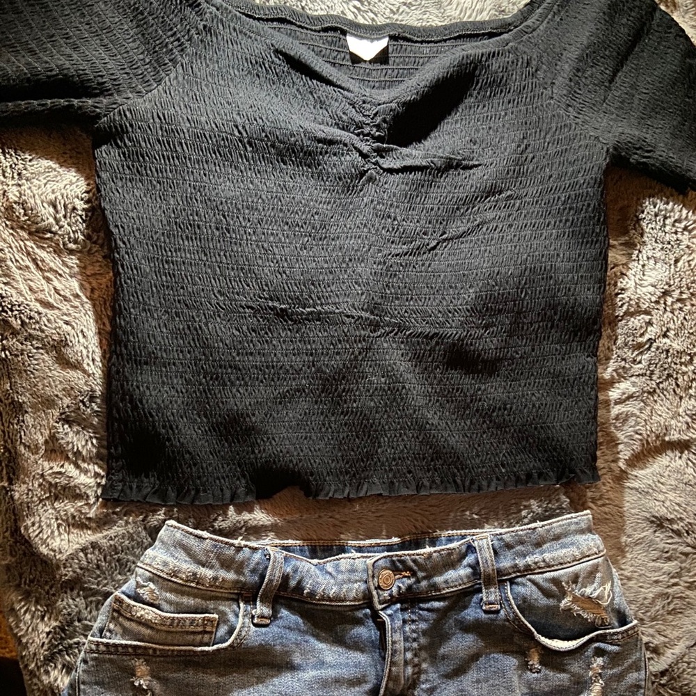 Black crop top